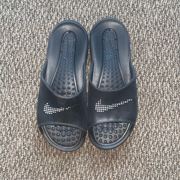 Nike black slides - Picture 1 of 1